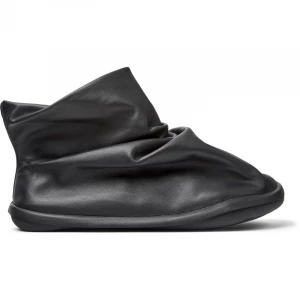 Foto del prodotto CAMPER Camper x ISSEY MIYAKE - Peu Form - Stivaletti per Uomo - Nero, Pelle liscia