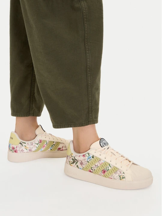 Foto del prodotto adidas by Stella McCartney Sneakers Streettalk Shoes KI2750 Beige