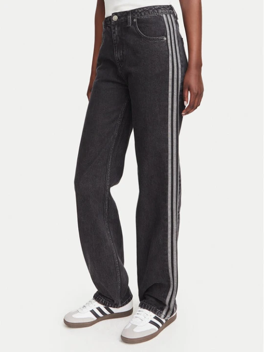 Foto del prodotto adidas Jeans Firebird KQ6488 Nero Regular Fit