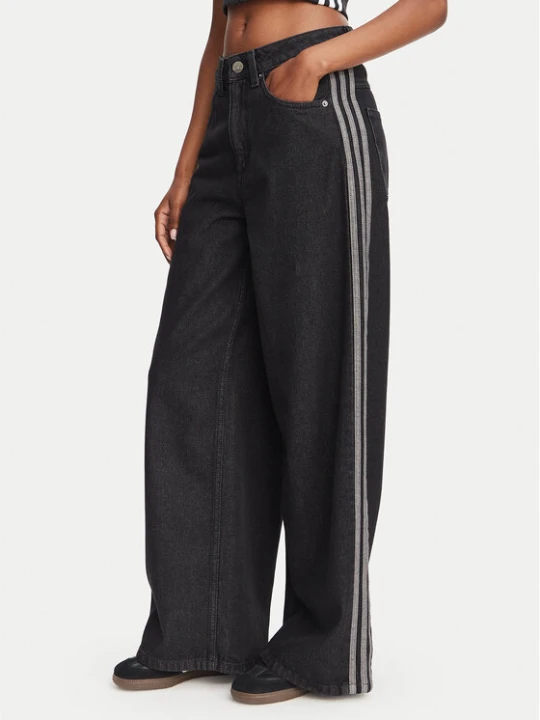 Foto del prodotto adidas Jeans KQ6469 Nero Oversize