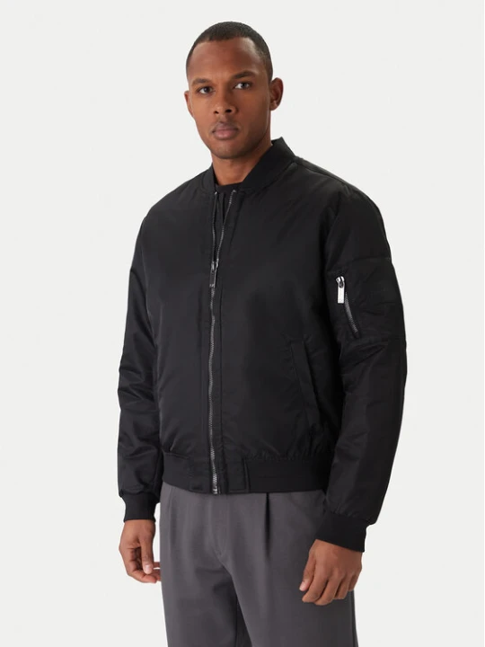 Foto del prodotto Calvin Klein Bomber Hero K10K109907 Nero Relaxed Fit