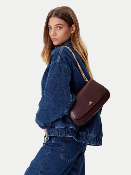 Foto del prodotto Calvin Klein Borsetta Ck Convertible Chain Medium Bag LV04F3171G Bordeaux