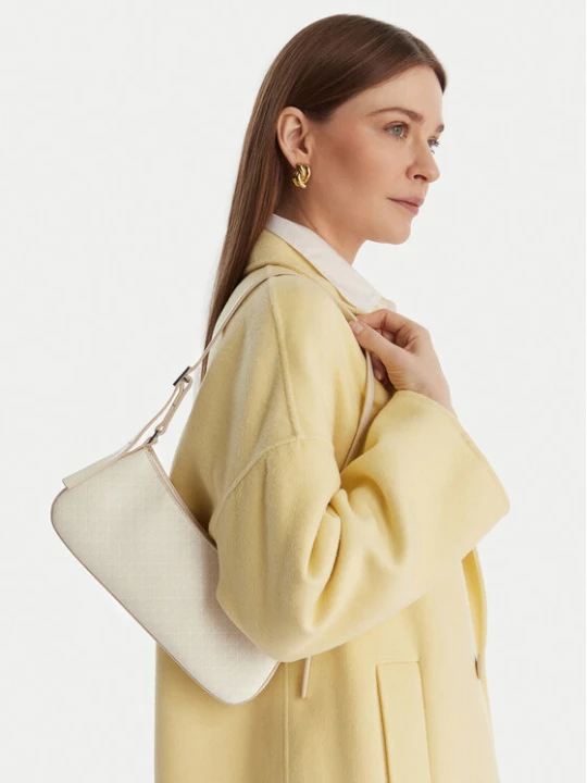 Foto del prodotto Calvin Klein Borsetta Emblem Aop Small Shoulder Bag LV04F3324G Écru Crema