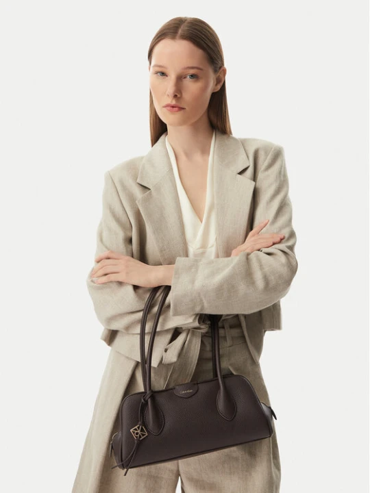 Foto del prodotto Calvin Klein Borsetta Emblem Trio Pebble LV04F3743G Marrone