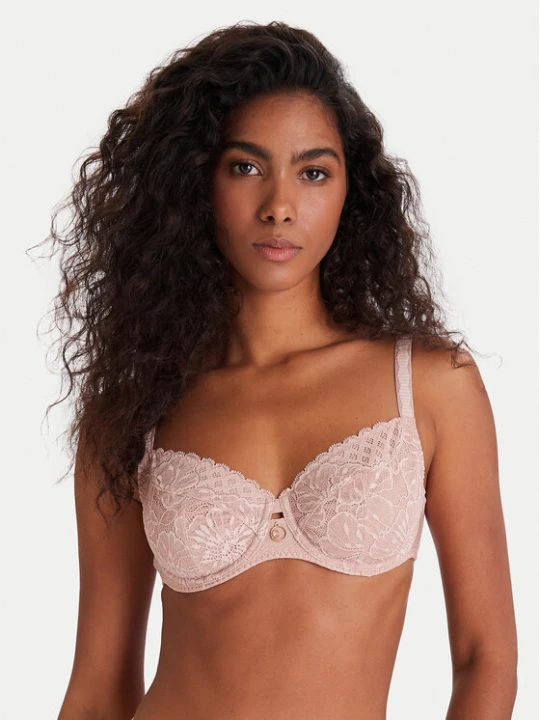 Foto del prodotto Chantelle Reggiseno con ferretto Sublime C19WMU Beige