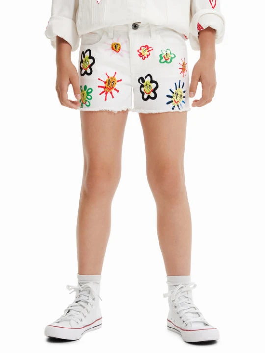 Foto del prodotto Desigual Pantaloncini di jeans 23SGDD07 Bianco Regular Fit