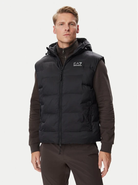 Foto del prodotto EA7 Emporio Armani Smanicato 7M002386 AF15956 UC001 Nero Modern Fit