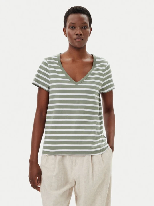 Foto del prodotto Gap T-shirt 721625-01 Verde Regular Fit