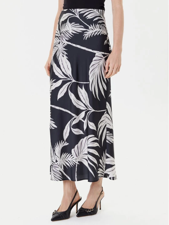Foto del prodotto Guess Gonna midi W5YD55 WF1T2 Nero Regular Fit
