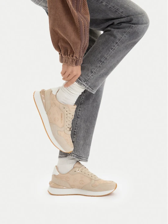 Foto del prodotto Guess Jeans Sneakers CWBEO-K250087 Beige chiaro