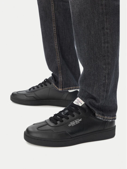 Foto del prodotto Guess Jeans Sneakers CWBEO-LUNARI-03 WE Nero
