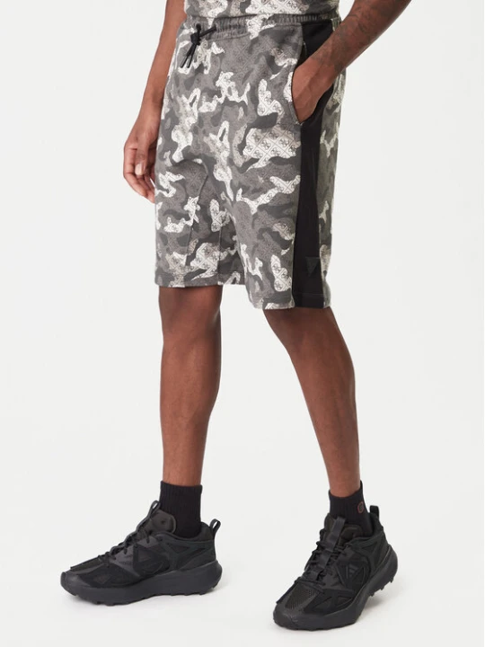 Foto del prodotto Guess Pantaloncini sportivi Z6RD00 K9YI1 Grigio Regular Fit