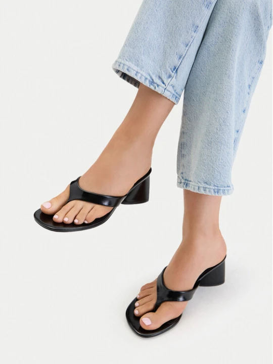 Foto del prodotto JENNY Infradito CEO-TS6250-01 Nero