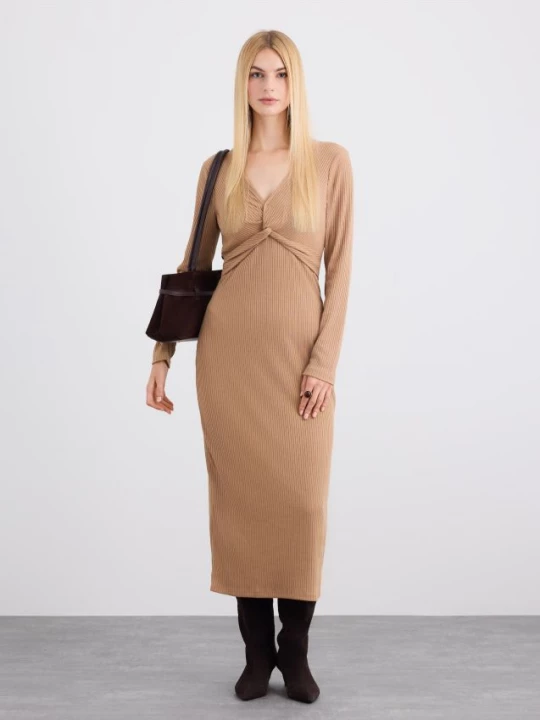 Foto del prodotto Mohito - Abito midi in maglia - beige