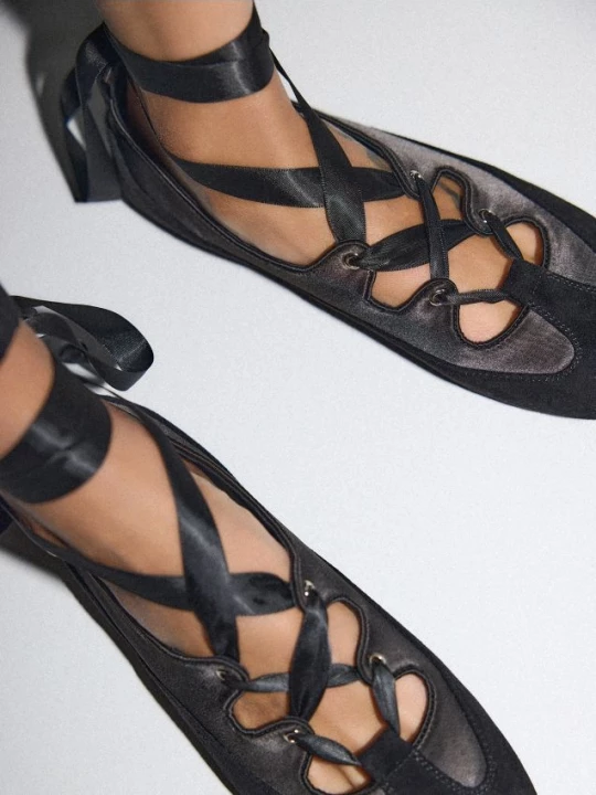 Foto del prodotto Mohito - Ballerine con lacci - nero