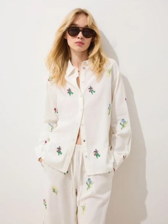 Foto del prodotto Mohito - Camicia con dettagli ricamati - bianco