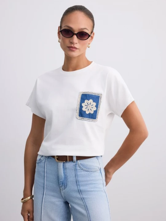 Foto del prodotto Mohito - T-shirt con applique - bianco