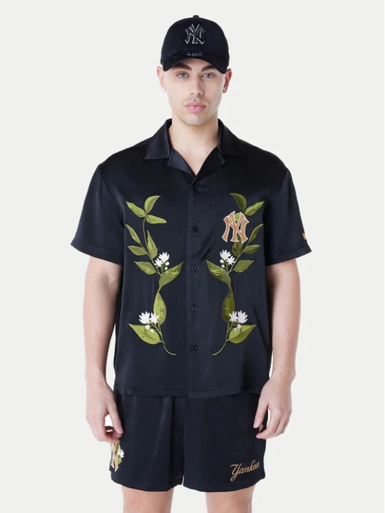 Foto del prodotto New Era Camicia New York Yankees Floral Revere 60596374 Nero Regular Fit