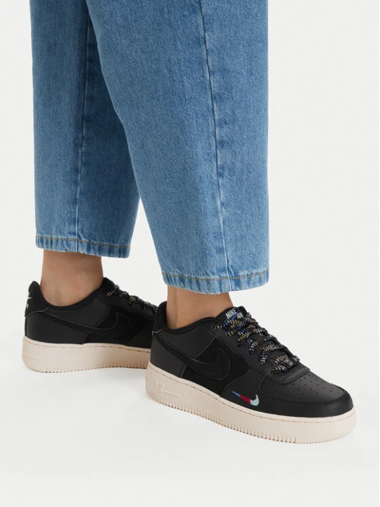 Foto del prodotto Nike Sneakers Air Force 1 LV8 1 (GS) HQ1907 001 Nero