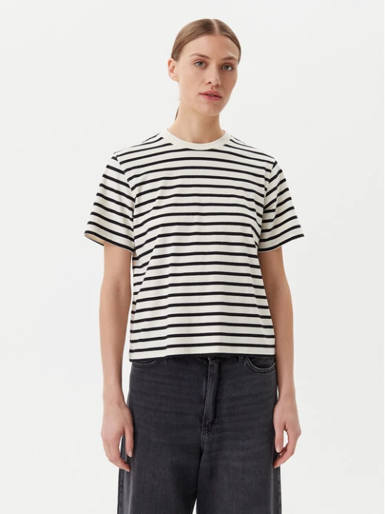 Foto del prodotto ONLY T-shirt Livina 15272227 Beige Regular Fit