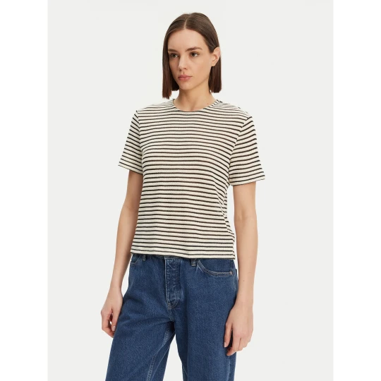 Foto del prodotto Pieces T-shirt Manilla 17155073 Écru Loose Fit Crema