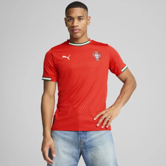 Foto del prodotto PUMA Maglia gara Home Portogallo 2025 da uomo, Abbigliamento, Rosso czerwony
