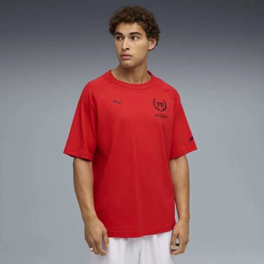 Foto del prodotto PUMA T-shirt F1® 75yrs dal taglio morbido da uomo, Abbigliamento, Rosso czerwony