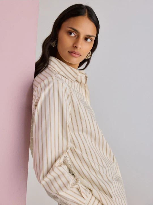 Foto del prodotto Reserved - Camicia con inserto in pizzo - multicolore