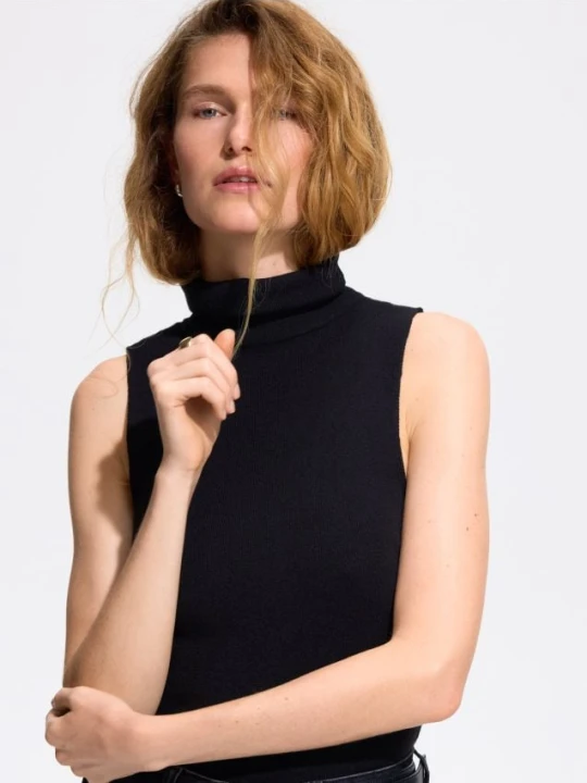 Foto del prodotto Reserved - Gilet dolcevita - nero