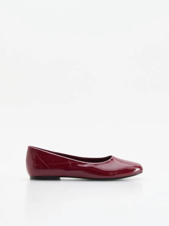 Foto del prodotto Reserved - Lacquered ballerinas - bordeaux