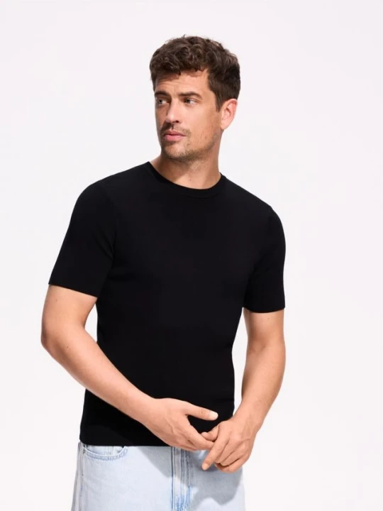 Foto del prodotto Reserved - Maglione aderente muscle fit in lyocell - nero