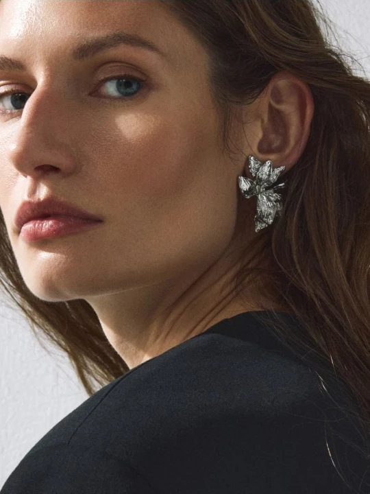 Foto del prodotto Reserved - Orecchini con motivo floreale - argento