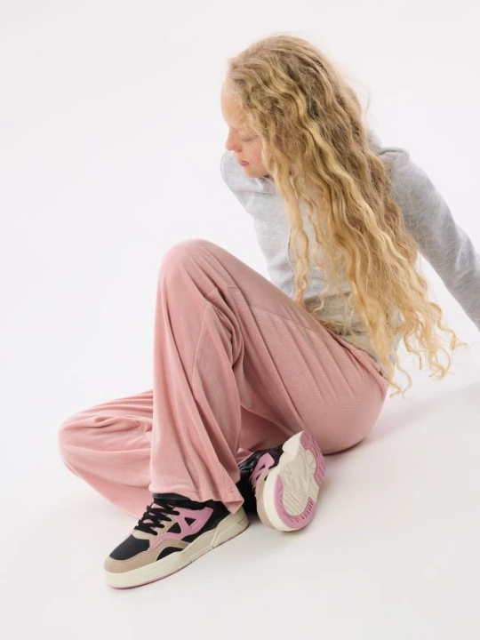 Foto del prodotto Reserved - Pantaloni in velour - rosa cipria