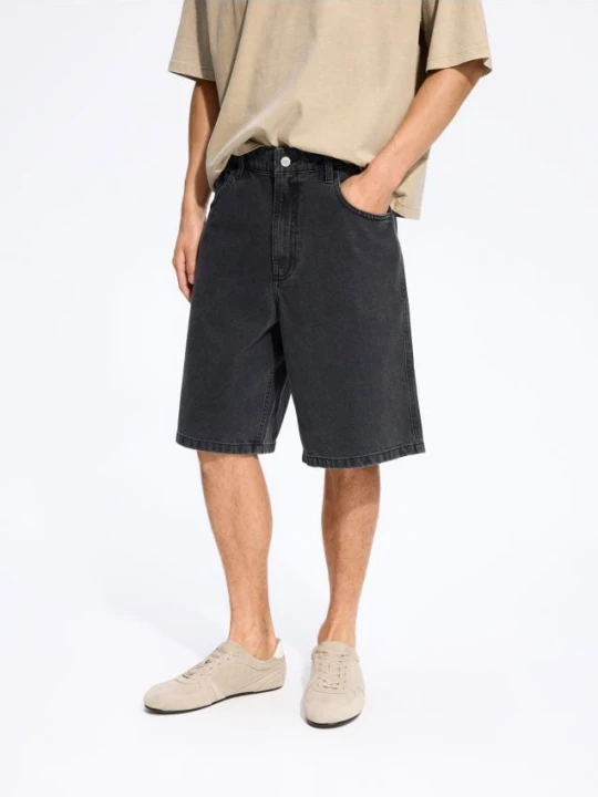 Foto del prodotto Reserved - Shorts in denim baggy - nero