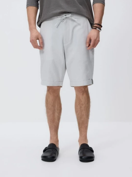 Foto del prodotto Reserved - Shorts regular con lino - grigio chiaro