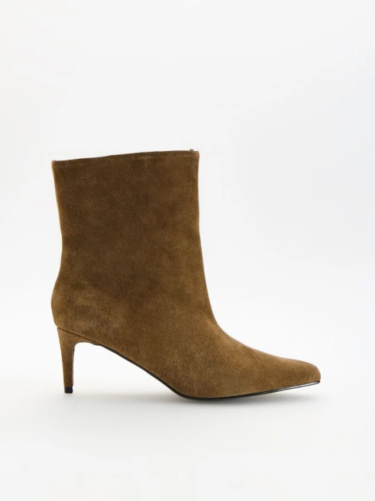 Foto del prodotto Reserved - Stivaletti in pelle scamosciata con tacco alto - beige