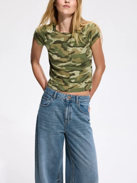 Foto del prodotto Reserved - T-shirt in misto cotone - multicolore