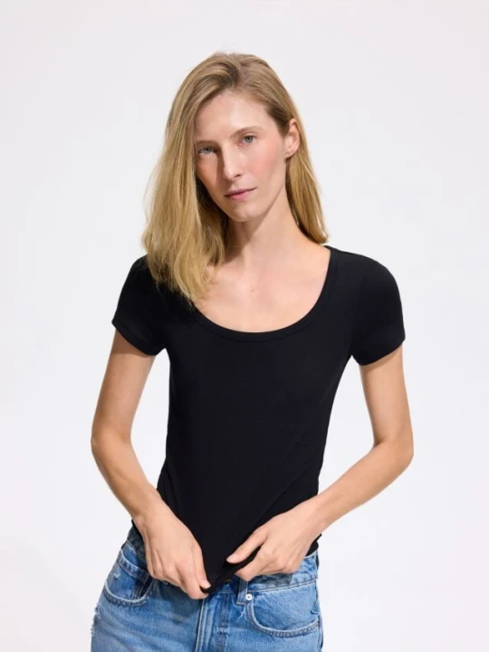 Foto del prodotto Reserved - T-shirt slim fit misto modal - nero