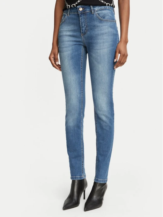 Foto del prodotto Rinascimento Jeans CFC0126201003 Blu Slim Fit