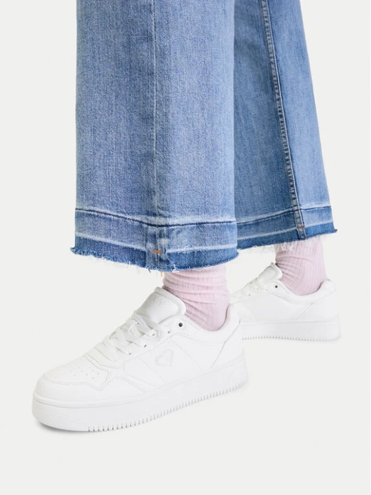 Foto del prodotto Roxy Sneakers CEO-RLY-R2601 Bianco