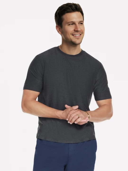 Foto del prodotto Skechers Uomo GO DRI All Day maglietta in Nero / Carbone, Taglia Piccolo