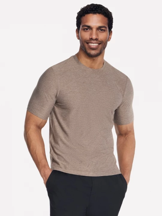 Foto del prodotto Skechers Uomo GO DRI All Day maglietta in Sabbia, Taglia Piccolo