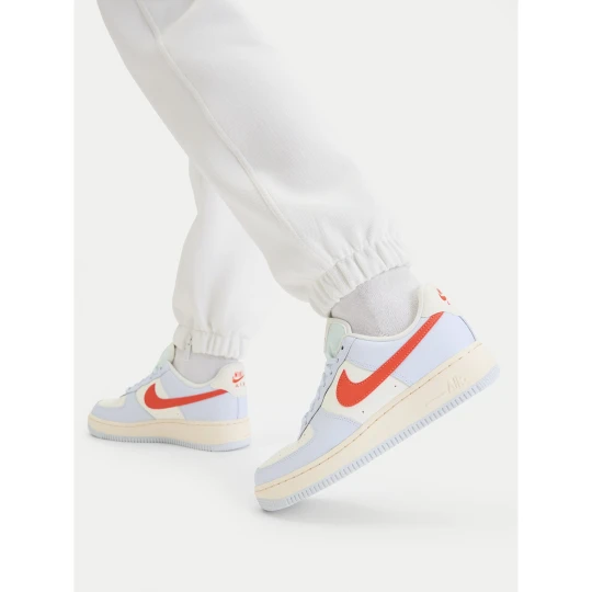 Foto del prodotto Sneakers Nike Wmns Air Force 1 '07 HV0843 085 Celeste