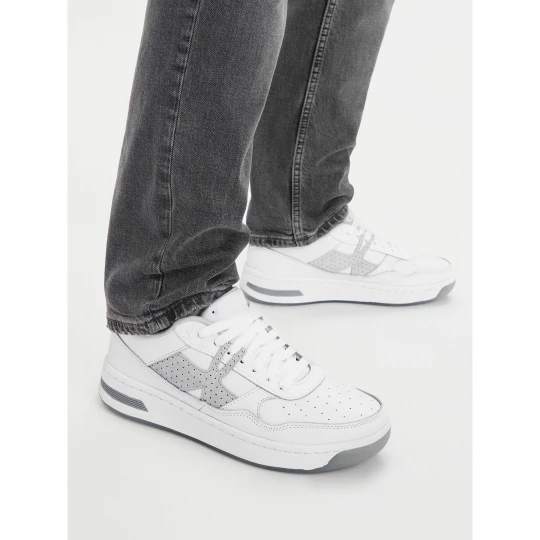 Foto del prodotto Sneakers Under Armour UA Court 96 Suede 3028765 Bianco