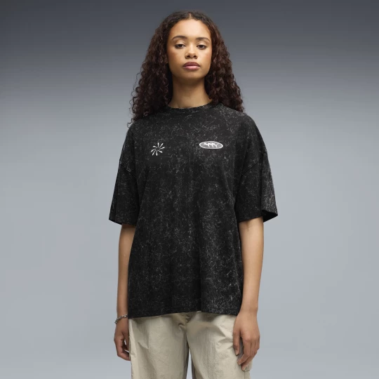 Foto del prodotto T-shirt da donna oversize con stampa grafica e effetto slavato FUTURE.PUMA.ARCHIVE, Abbigliamento, Nero czarny