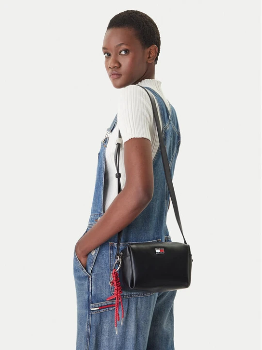 Foto del prodotto Tommy Jeans Borsetta Tjw City Charm Camera Bag AW0AW18456 Nero