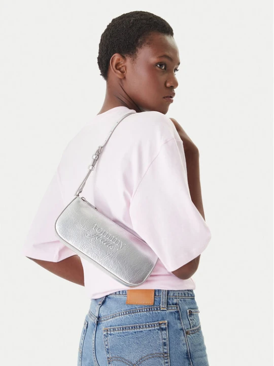 Foto del prodotto Tommy Jeans Borsetta Tjw Must Metallic Shoulder Bag AW0AW18457 Argento