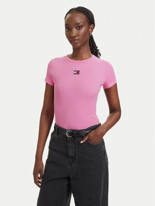 Foto del prodotto Tommy Jeans T-shirt Badge DW0DW17881 Rosa chiaro Slim Fit