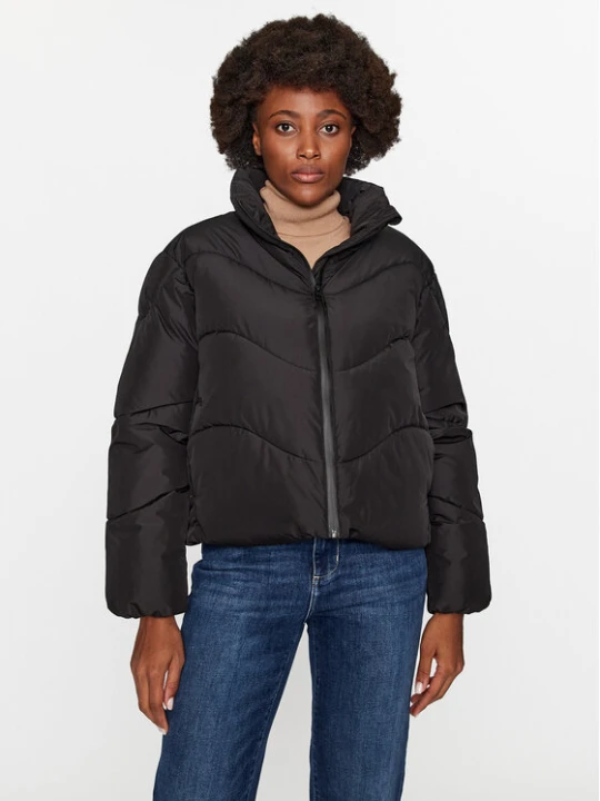 Foto del prodotto Vero Moda Giubbotto invernale 10290471 Nero Regular Fit