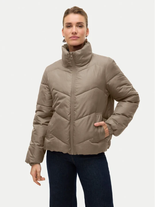 Foto del prodotto Vero Moda Giubbotto invernale Gario 10309844 Beige Regular Fit